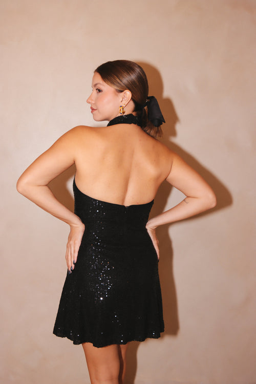 BLACK DRESS HOLIDAY CHIC